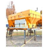 2009 EPOKE SLIDE IN SALT SPREADER