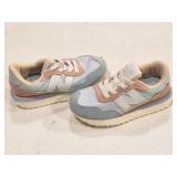 NEW BALANCE- MULTICOLOR KIDS SHOES- SIZE 11