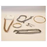 JEWLERY ASSORTMENT