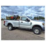 2018 FORD 250 SUPER DUTY- 4 X 4 WITH PLOW