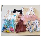 ASSORTMENT OF GIRLS CLOTHES