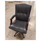 NICE ROLLING OFFICE CHAIR
