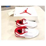 JORDAN 2/3- SIZE 8.5