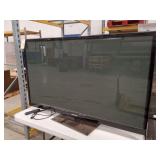 SAMSUNG TV - FLAT SCREEN WITH REMOTE