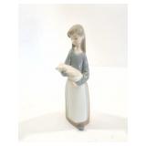 LLADRO- FARM GIRL- DAISA