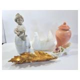 CHICKEN - VEE JACKSON SHOE AND NHO FIGURE