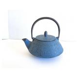 CAST IRON TEA POT