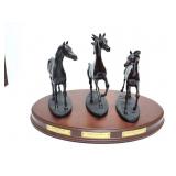 TGE FRANKLIN MINT- ARABIAN HORSE STATUES ON