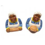 BLACK AMERICANA- MAMMY SALT AND PEPPER SHAKERS