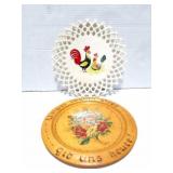 CHICKEN GLASS PLATE AND WOODEN HAND PAINTED DECOR