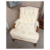 VINTAGE UPOLSTERED ARM CHAIR