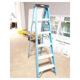 WERNER 6 FOOT STEP LADDER- NON CONDUCTIVE