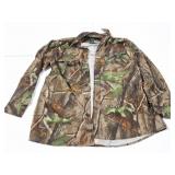 RED HEAD- MEDIUM-BUTTON DOWN - CAMO- NICE