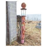 GAS PUMP WITH GLOBE- NO GUTS