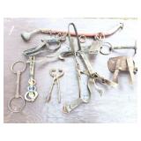 HORSE AND CATTLE - VINTAGE ITEMS