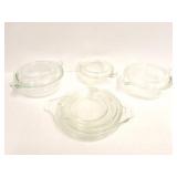 PYREX - 3 GLASS DISHES WITH LIDS AND 4 PYREX LIDS