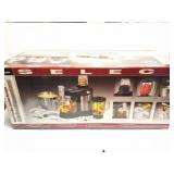 SALTON- MULTI FUNCTIONAL KITCHEN MACHINE- NEW IN