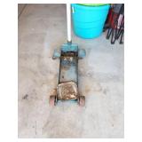 FLOOR JACK