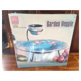 GATES WARE- BY LAURIE GATES- GARDEN VEGGIE- WITH