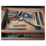 TOOL AND MACHINE SCREW CONTENTS OF DRAWER
