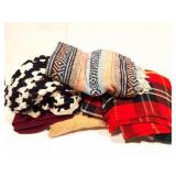 VINTAGE BLANKETS- LOT