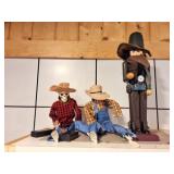 BATTERY OPERATED HALLOWEEN DECOR ITEMS