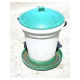 5 GALLON POULTRY WATERER