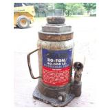 SEARS- 20 TON- 40,000 LB- HYDRAULIC BOTTLE JACK-