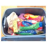 DECORATIONS - TOTE WITH LID