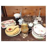 VINTAGE GLASSWARE LOT- LARGE LOT OF ASSORTED