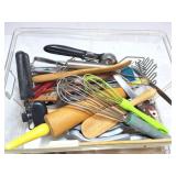 KITCHEN AND BAKING UTENSILS - TOTE LOT