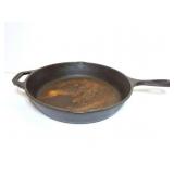 LODGE CAST IRON SKILLET 8SK