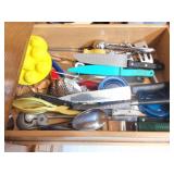 KITCHEN UTENSILS LOT-