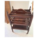VINTAGE WOODEN MAGAZINE RACK