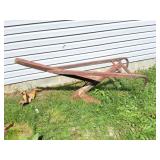 ANTIQUE WALK BEHIND HORSE DRAWN ROW MAKER