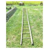 ALUMINUM LADDER