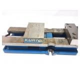 KURT MACHINE VISE- 6 INCH JAW- WITH HANDLE- DX6-