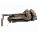 MACHINE VISE- 6 INCH JAW- ATTACHED SWIVEL HANDLE
