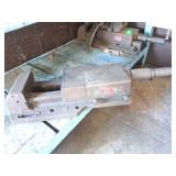 Hydra-Vise hydraulic machine vise made