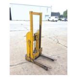 GULLBERG INDUSTRIAL EQUIPMENT- HYDRAULIC LIFT-