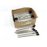 Box of acid brushes 1/2" wide