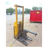 BATTERY OPERATED WALK BEHIND LIFT WITH HEAVY BOOM