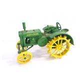 ERTL- JOHN DEERE- 0385- DIE CAST TOY TRACTOR