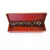 1/2' STANDARD SOCKETBSET IN METAL STORAGE CASE