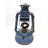 DIETZ LITTLE WIZARD- VINTAGE LANTERN