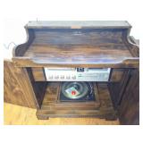MORSE 8 TRACK- AM- FM STEREO RECIECER IN CABINET