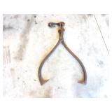 LARGE HEAVY DUTY VINTAGE LOG TONGS