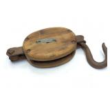 VINTAGE PULLEY WITH HOOK