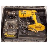 DEWALT CORDLESS DRILL-DW998