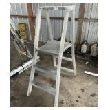 ALACO 34" Aluminum Folding Step Ladder